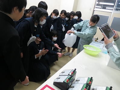 山口県立徳山商工高校の制服写真画像まとめ・レビュー口コミ評判・生徒の着こなし・夏服冬服詳細情報