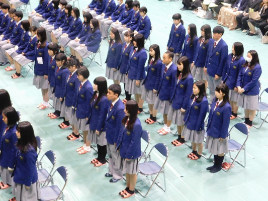 山口県立華陵高校の制服写真画像まとめ・レビュー口コミ評判・生徒の着こなし・夏服冬服詳細情報(かりょう) 山口県立華陵高校の制服写真画像まとめ・レビュー口コミ評判・生徒の着こなし・夏服冬服詳細情報(かりょう)