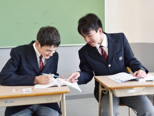 大牟田中学校・高校の制服写真画像まとめ・レビュー口コミ評判・生徒の着こなし・夏服冬服詳細情報