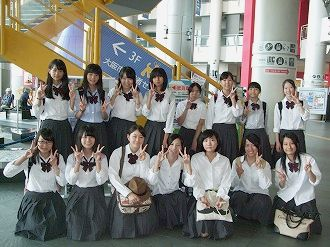 大阪府立高槻北高校の制服写真画像まとめ・レビュー口コミ評判・生徒の着こなし・夏服冬服詳細情報