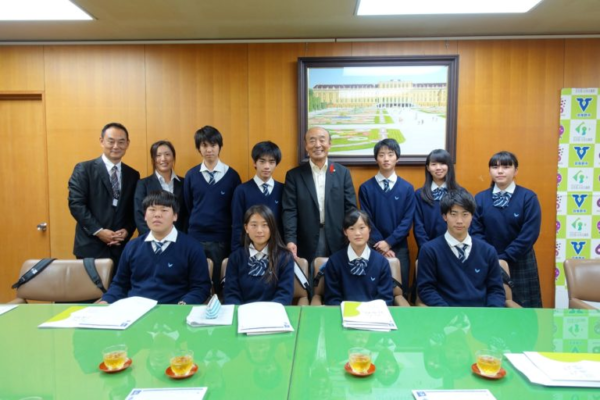 大阪府立懐風館高校の制服・着こなし評判・制服ランキング