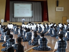 山口県立宇部商業高校の制服写真画像まとめ・レビュー口コミ評判・生徒の着こなし・夏服冬服詳細情報
