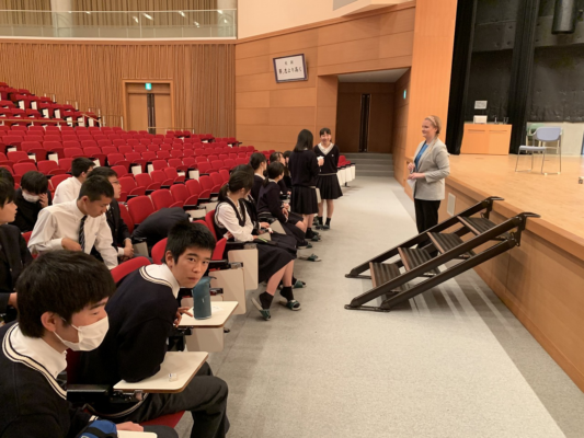高川学園高校・高川学園中学校の制服写真画像まとめ・レビュー口コミ評判・生徒の着こなし・夏服冬服詳細情報