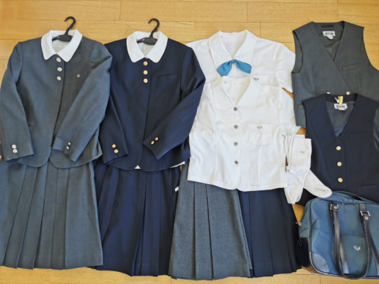 浦和明の星女子中学高校の制服写真画像まとめ・レビュー口コミ評判・生徒の着こなし・夏服冬服詳細情報