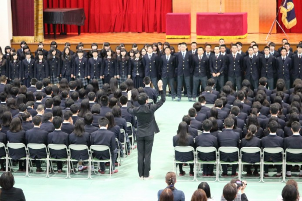 大阪府立港高校の制服写真画像まとめ・レビュー口コミ評判・生徒の着こなし・夏服冬服詳細情報