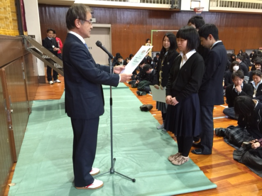 大阪府立港高校の制服写真画像まとめ・レビュー口コミ評判・生徒の着こなし・夏服冬服詳細情報