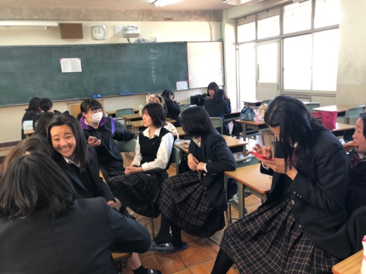 大阪府立東百舌鳥高校の制服写真画像まとめ・レビュー口コミ評判・生徒の着こなし・夏服冬服詳細情報