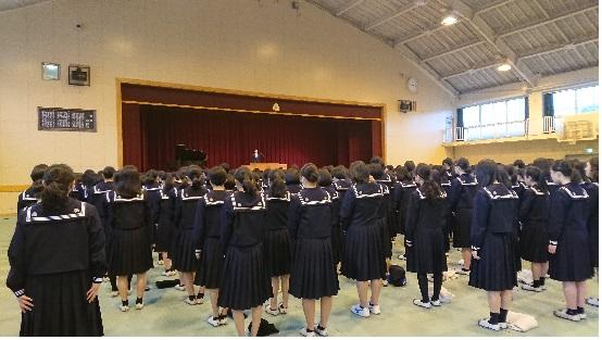 埼玉県立松山女子高校の制服写真画像まとめ・レビュー口コミ評判・生徒の着こなし・夏服冬服詳細情報