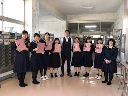 埼玉県立松山女子高校の制服写真画像まとめ・レビュー口コミ評判・生徒の着こなし・夏服冬服詳細情報