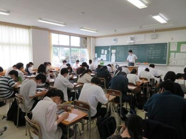 埼玉県立浦和西高校の制服写真画像まとめ・レビュー口コミ評判・生徒の着こなし・夏服冬服詳細情報