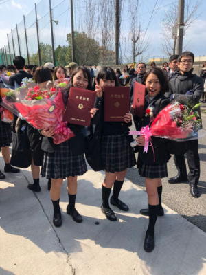 大阪府立貝塚高校の制服写真画像まとめ・レビュー口コミ評判・生徒の着こなし・夏服冬服詳細情報