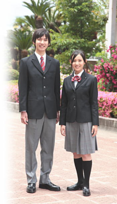 大阪府立泉大津高校の制服写真画像まとめ・レビュー口コミ評判・生徒の着こなし・夏服冬服詳細情報
