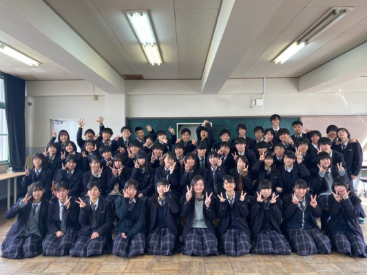 大阪府立吹田高校の制服写真画像まとめ・レビュー口コミ評判・生徒の着こなし・夏服冬服詳細情報