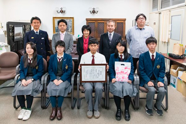 大阪市立工芸高校の制服写真画像まとめ・レビュー口コミ評判・生徒の着こなし・夏服冬服詳細情報