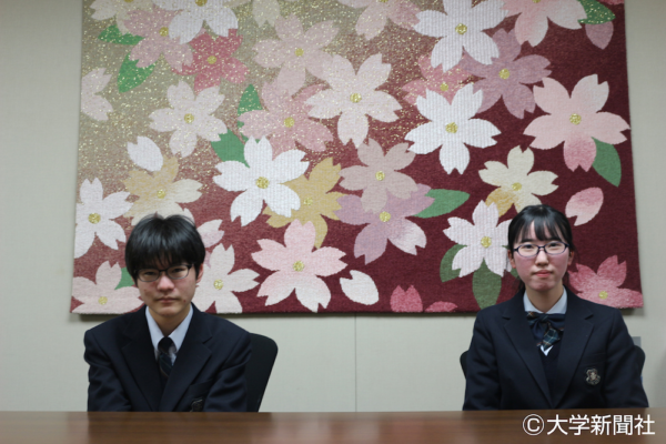 追手門学院大手前中学校・高等学校の制服画像。制服ランキング。