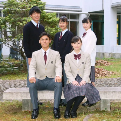 大阪府立長尾高校の制服画像・着こなし評判・制服ランキング