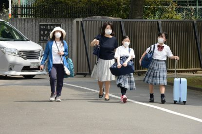 秀明中学校・秀明高校の制服写真画像まとめ・レビュー口コミ評判・生徒の着こなし・夏服冬服詳細情報
