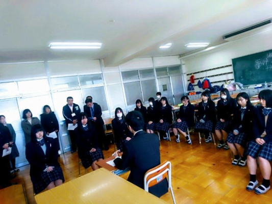 【2018新制服】埼玉県立新座柳瀬高校の制服写真画像まとめ・レビュー口コミ評判・生徒の着こなし・夏服冬服詳細情報