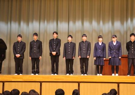 埼玉県立越ヶ谷高校の制服写真画像まとめ・レビュー口コミ評判・生徒の着こなし・夏服冬服詳細情報