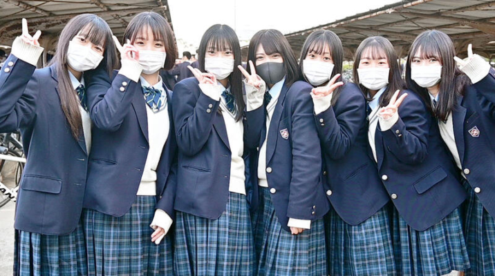 埼玉県立三郷北高校の制服写真画像まとめ・レビュー口コミ評判・生徒の着こなし・夏服冬服詳細情報（みさときた）