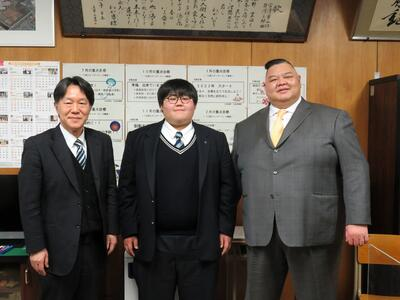 【2022新制服】埼玉県立北本高校の制服写真画像まとめ・レビュー口コミ評判・生徒の着こなし・夏服冬服詳細情報