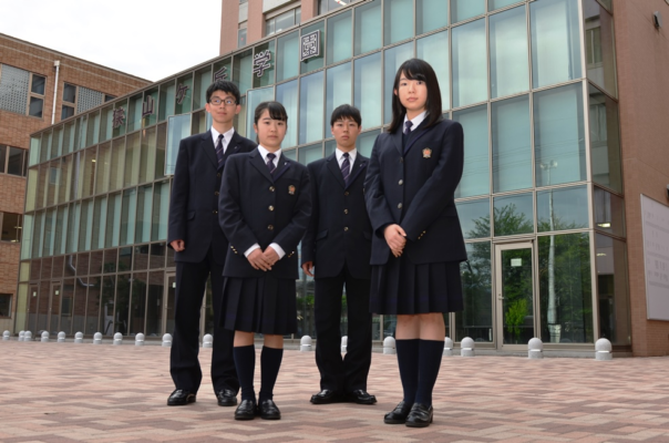 狭山ヶ丘高校・付属中学校の制服写真画像まとめ・レビュー口コミ評判・生徒の着こなし・夏服冬服詳細情報