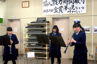 富山県立八尾高校の制服写真画像まとめ・レビュー口コミ評判・生徒の着こなし・夏服冬服詳細情報