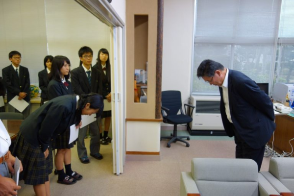 富山県立上市高校の制服写真画像まとめ・レビュー口コミ評判・生徒の着こなし・夏服冬服詳細情報