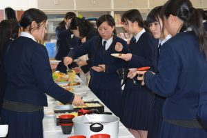富山県立雄山高校の制服写真画像まとめ・レビュー口コミ評判・生徒の着こなし・夏服冬服詳細情報