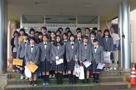 新潟県立八海高校の制服写真画像まとめ・レビュー口コミ評判・生徒の着こなし・夏服冬服詳細情報
