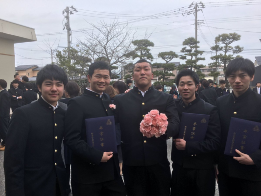 新潟県立新潟工業高校の制服写真画像まとめ・レビュー口コミ評判・生徒の着こなし・夏服冬服詳細情報