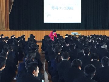 新潟県立新潟工業高校の制服写真画像まとめ・レビュー口コミ評判・生徒の着こなし・夏服冬服詳細情報