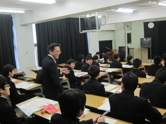 新潟県立新津工業高校の制服写真画像まとめ・レビュー口コミ評判・生徒の着こなし・夏服冬服詳細情報