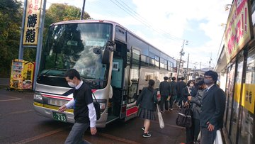新潟県立小千谷西高校の制服写真画像まとめ・レビュー口コミ評判・生徒の着こなし・夏服冬服詳細情報
