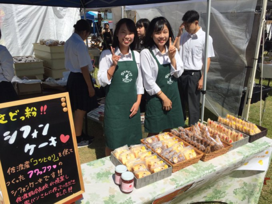 新潟県立佐渡総合高校の制服写真画像まとめ・レビュー口コミ評判・生徒の着こなし・夏服冬服詳細情報