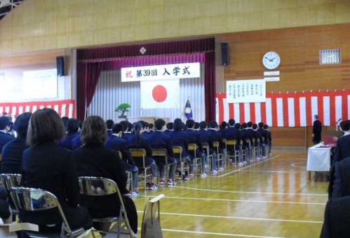 新潟県立新発田南高校の制服写真画像まとめ・レビュー口コミ評判・生徒の着こなし・夏服冬服詳細情報