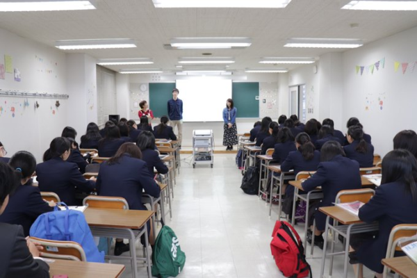 新潟県立柏崎総合高校の制服写真画像まとめ・レビュー口コミ評判・生徒の着こなし・夏服冬服詳細情報