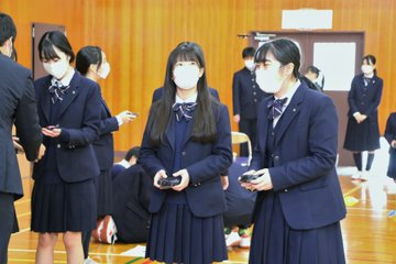 山梨学院中学高校の制服写真画像まとめ・レビュー口コミ評判・生徒の着こなし・夏服冬服詳細情報