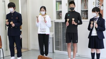 山梨学院中学高校の制服写真画像まとめ・レビュー口コミ評判・生徒の着こなし・夏服冬服詳細情報