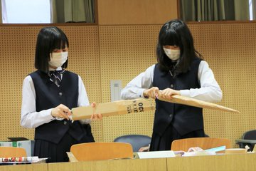 山梨学院中学高校の制服写真画像まとめ・レビュー口コミ評判・生徒の着こなし・夏服冬服詳細情報