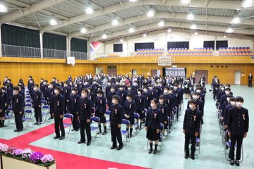 山梨学院中学高校の制服写真画像まとめ・レビュー口コミ評判・生徒の着こなし・夏服冬服詳細情報