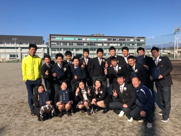 山梨県立笛吹高校の制服写真画像まとめ・レビュー口コミ評判・生徒の着こなし・夏服冬服詳細情報（ふえふきこうこう）