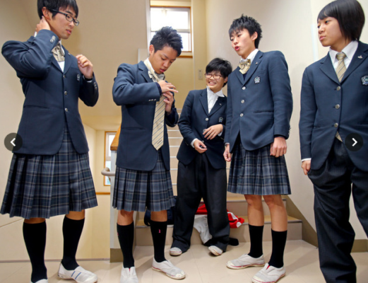 山梨県立富士北稜高校の制服写真画像まとめ・レビュー口コミ評判・生徒の着こなし・夏服冬服詳細情報