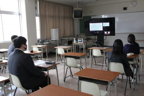 【2020新制服】山梨県立塩山高校の制服写真画像まとめ・レビュー口コミ評判・生徒の着こなし・夏服冬服詳細情報（えんざんこうこう）