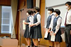 山梨県立韮崎高校の制服写真画像まとめ・レビュー口コミ評判・生徒の着こなし・夏服冬服詳細情報（にらさきこうこう）