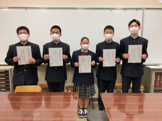 山梨県立韮崎工業高校の制服写真画像まとめ・レビュー口コミ評判・生徒の着こなし・夏服冬服詳細情報