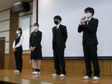 【2021新制服】山梨県立甲府南高校の制服写真画像まとめ・レビュー口コミ評判・生徒の着こなし・夏服冬服詳細情報
