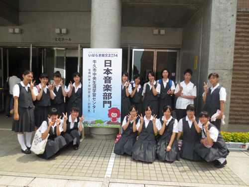 【2021新制服】山梨県立甲府南高校の制服写真画像まとめ・レビュー口コミ評判・生徒の着こなし・夏服冬服詳細情報