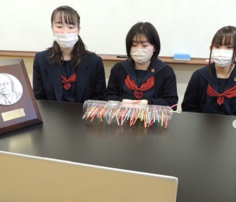 山梨英和中学校・高校の制服写真画像まとめ・レビュー口コミ評判・生徒の着こなし・夏服冬服詳細情報