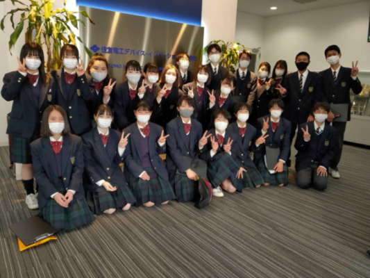 山梨県立増穂商業高校の制服写真画像まとめ・レビュー口コミ評判・生徒の着こなし・夏服冬服詳細情報